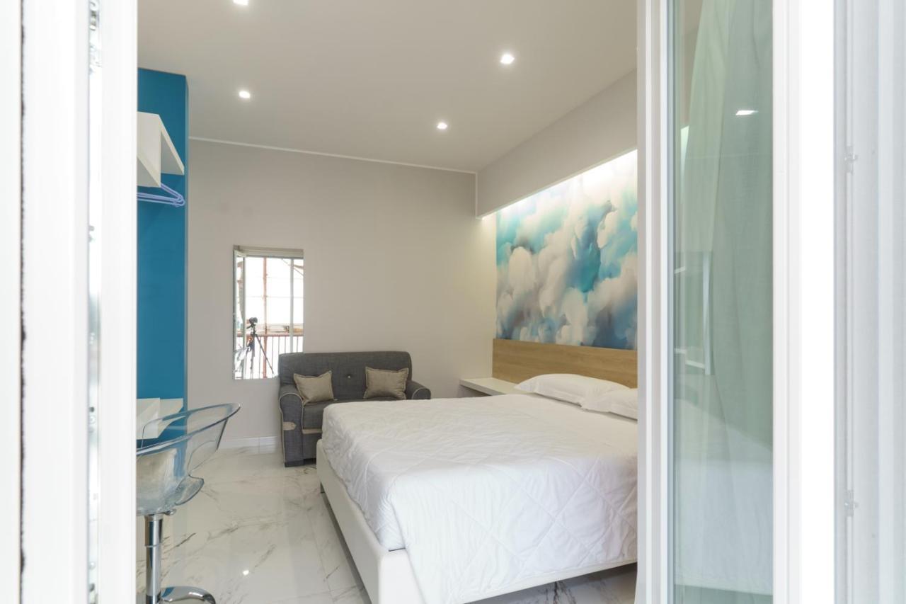 Nuvole Apartment Near The Beach Trani Bagian luar foto
