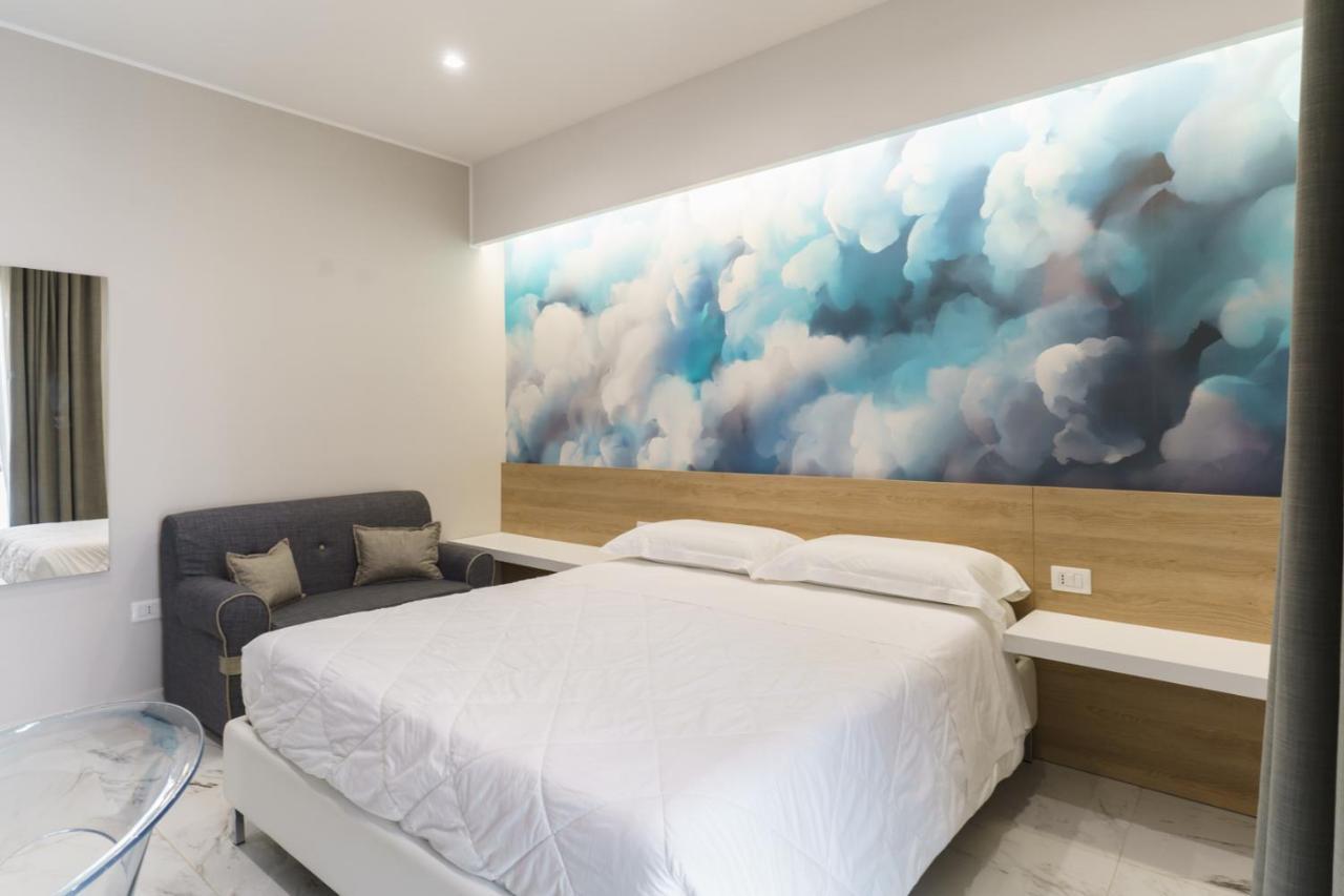 Nuvole Apartment Near The Beach Trani Bagian luar foto