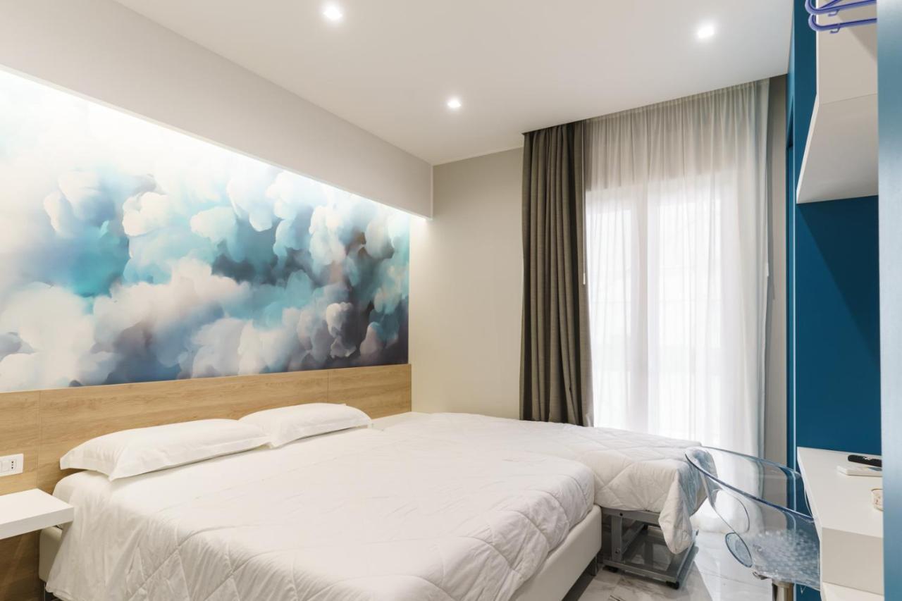 Nuvole Apartment Near The Beach Trani Bagian luar foto