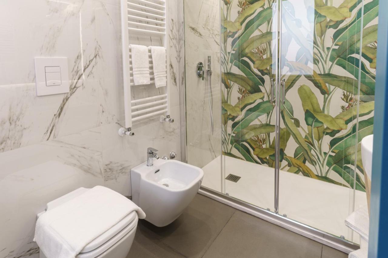 Nuvole Apartment Near The Beach Trani Bagian luar foto