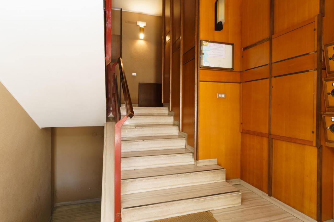 Nuvole Apartment Near The Beach Trani Bagian luar foto